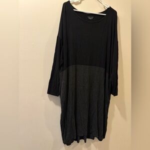 Eileen Fisher Black and gray long sleeve Scoopneck dress - xL - has pockets